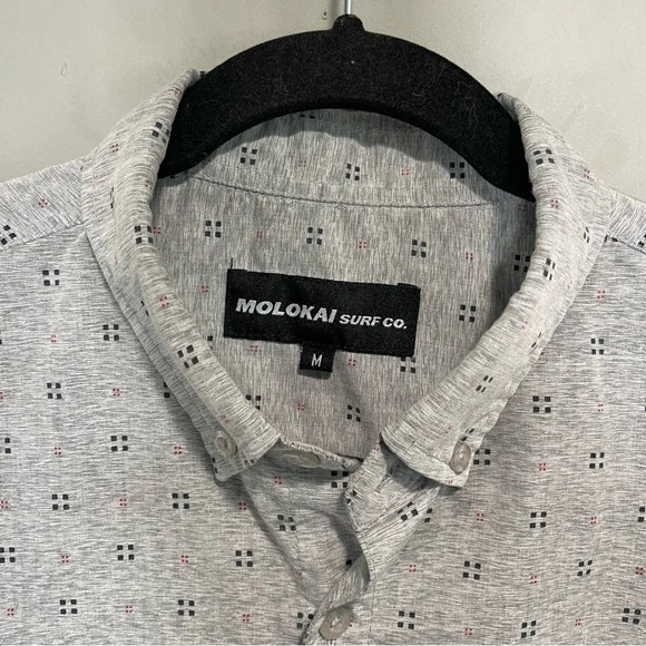 MOLOKAI Surf Co. Mens  Button Down Casual Shirt Medium size. - Picture 3 of 7